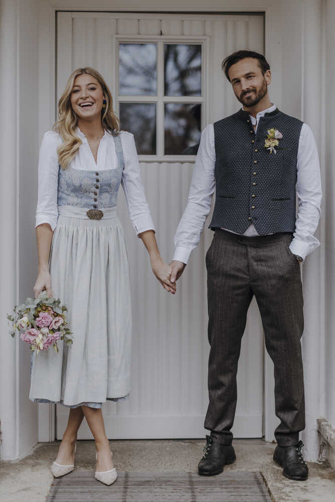 Dirndl Gottseidank x Beo himmelblau_02