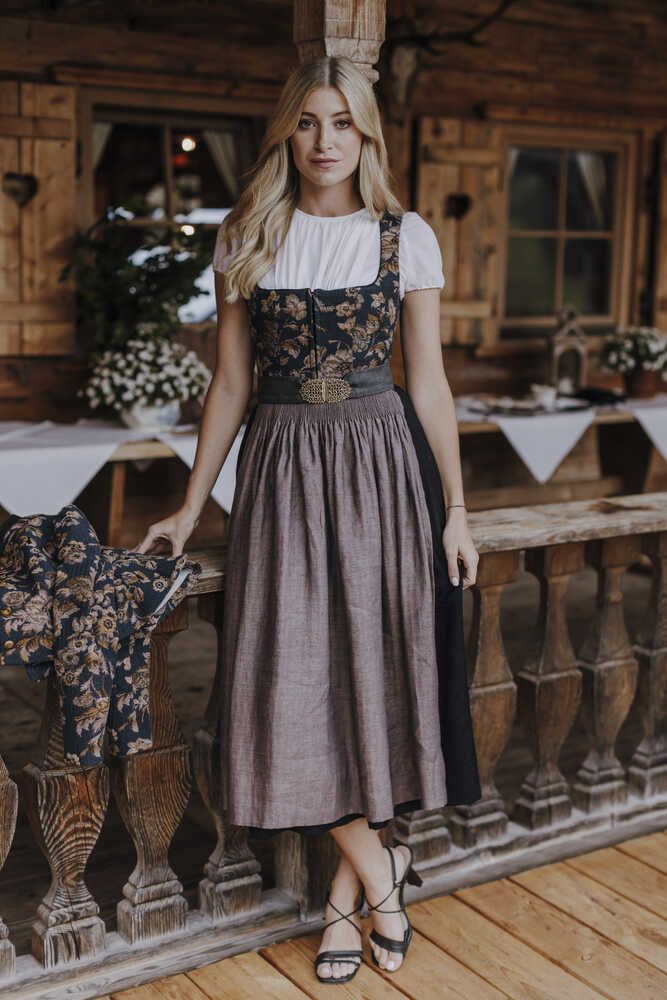 Dirndl Lissi in oxfordblau_01