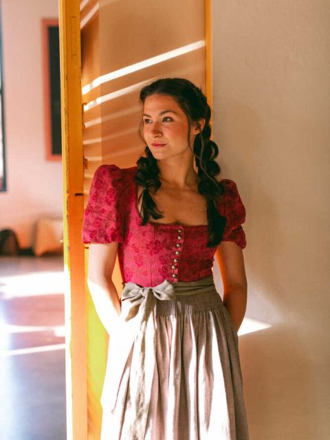 Armdirndl Laura in preiselbeer